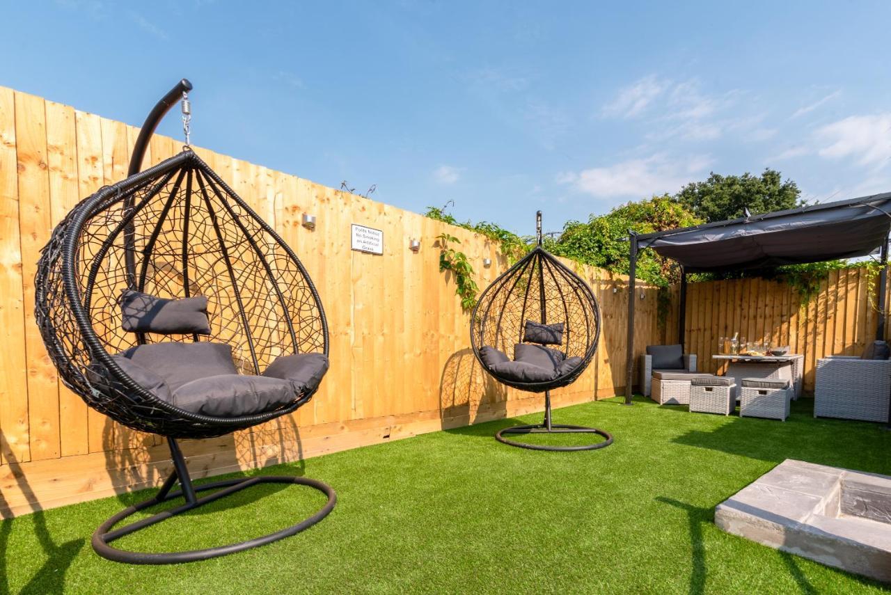 Exquisite Cardiff Apartments- With Garden Lounge & Games Room Exterior photo