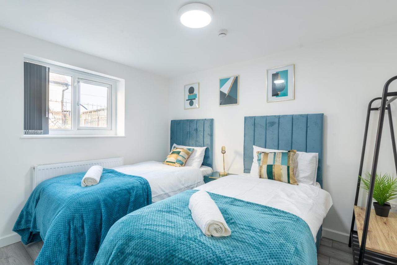 Exquisite Cardiff Apartments- With Garden Lounge & Games Room Exterior photo