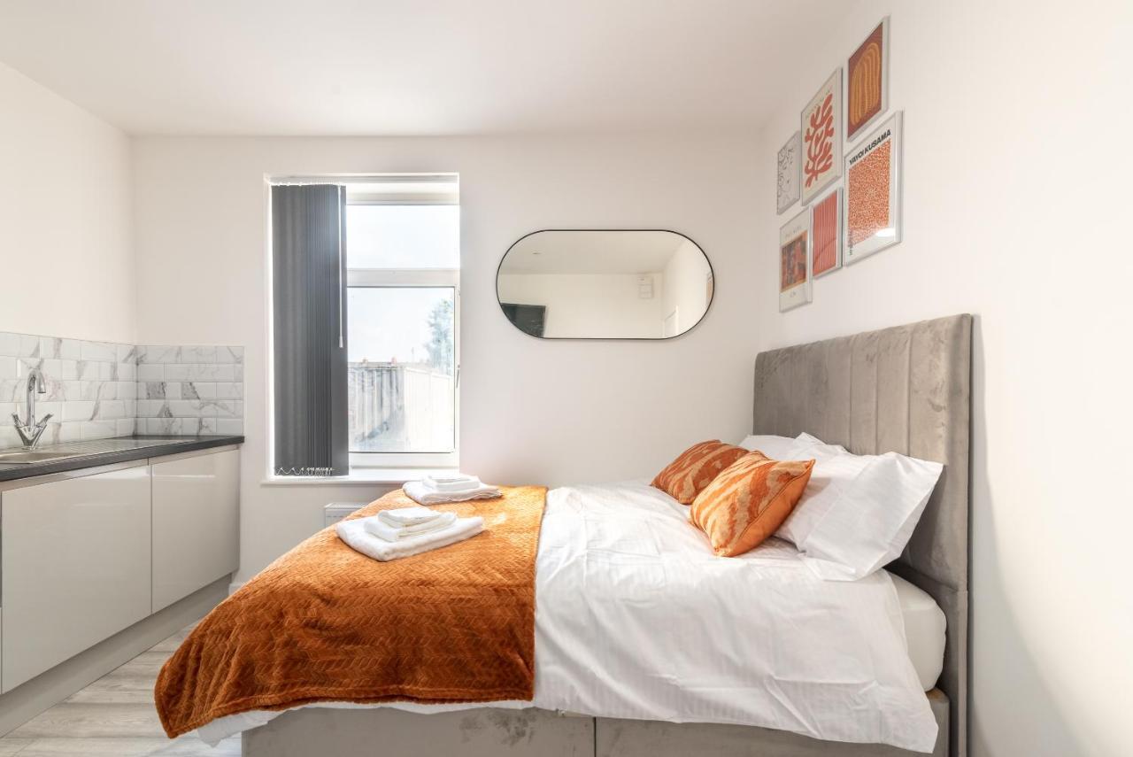 Exquisite Cardiff Apartments- With Garden Lounge & Games Room Exterior photo